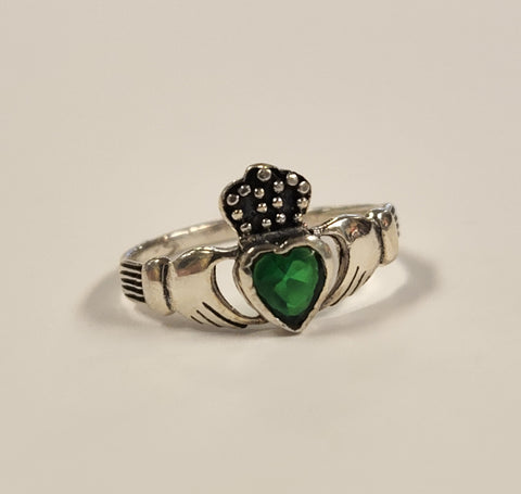 Ladies Claddagh Ring W/ Emerald CZ